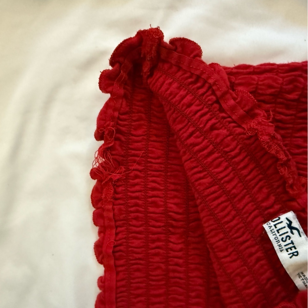 EUC Hollister Smocked Lettuce Edge Tube Top - Picture 8 of 8